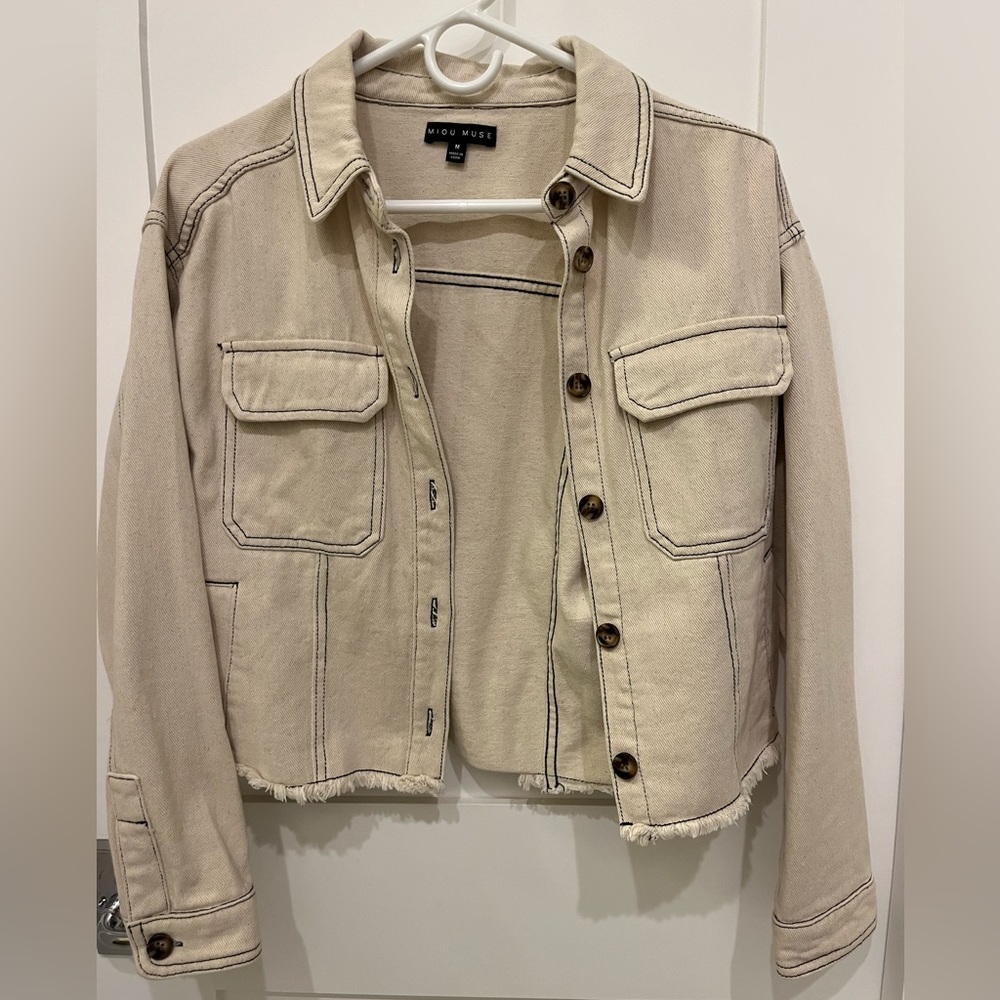 Tan cropped jacket